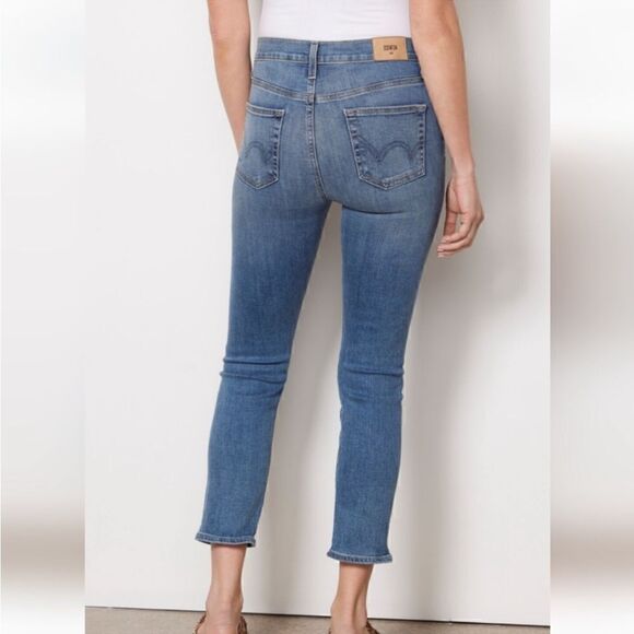 NWOT EDWIN Elin Crop Jean Wavelength Light Wash Blue Women’s Size 25 - Picture 4 of 11